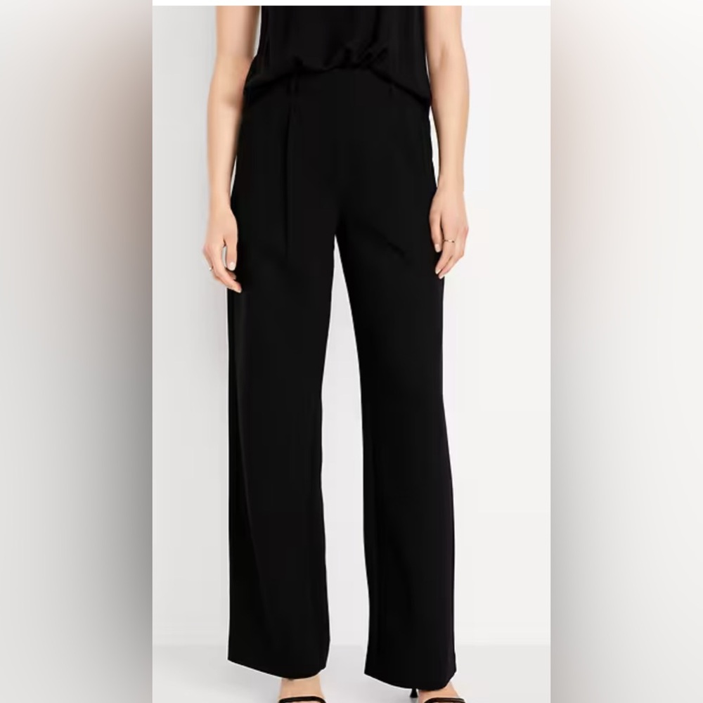 Old Navy Women’s Taylor High Waister Black Wide-Leg Pleated Trousers‎ Size M
